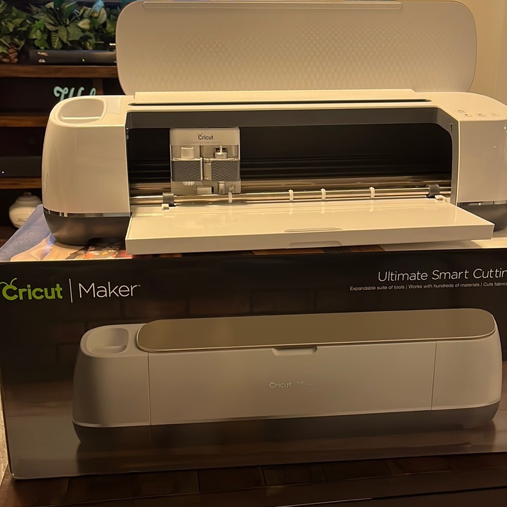 Cricut Maker